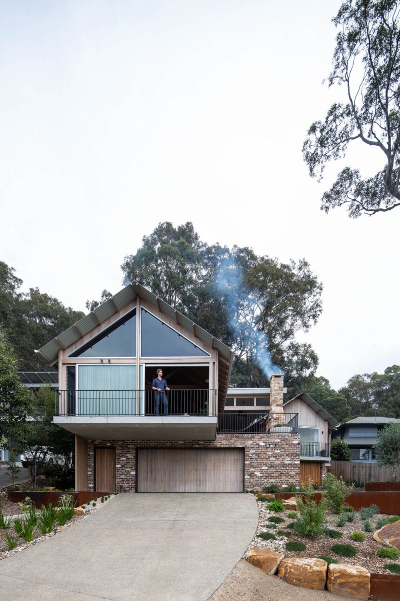 Permanent weekender, a true coastal retreat cabin by buck&simple