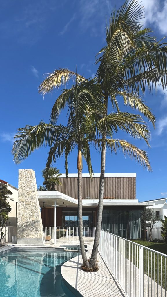 Architect Sydney Gateway House, modern Architecture & interior luxury home design in the Northern Beaches