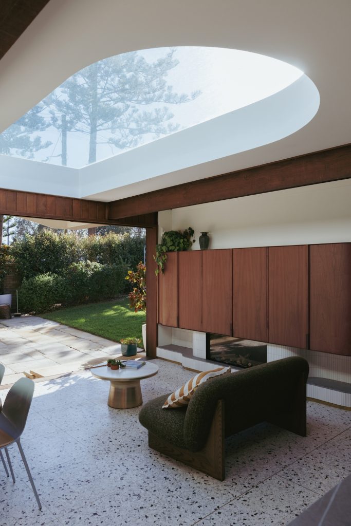 Casaballin mid century modern pavilion. Coastal Architecture & interior design on the northern beaches by buck&simple