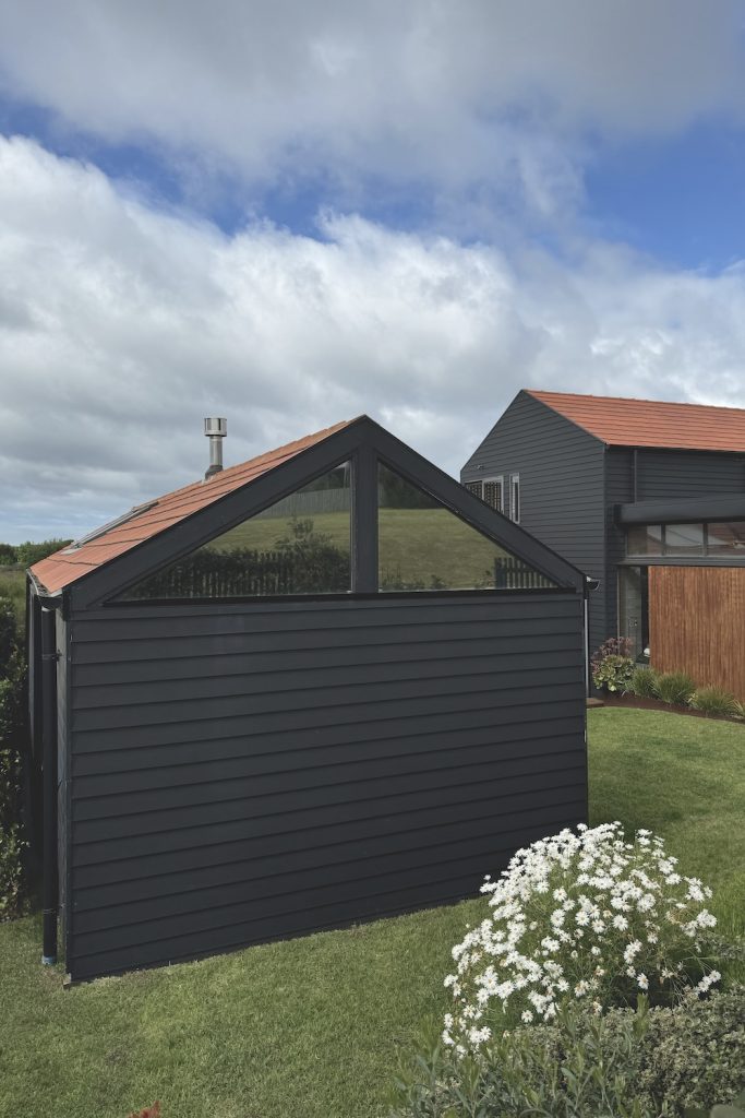 torquay home of surfing by buck&simple architects